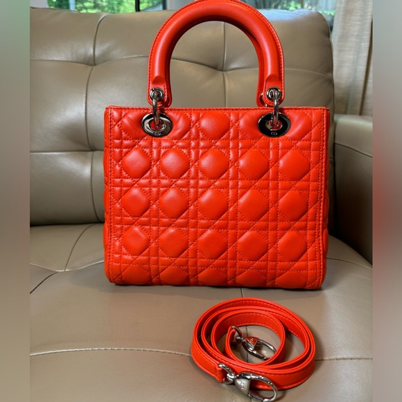 Sold x Christian Dior classic Lady Dior medium - Picture 2 of 14